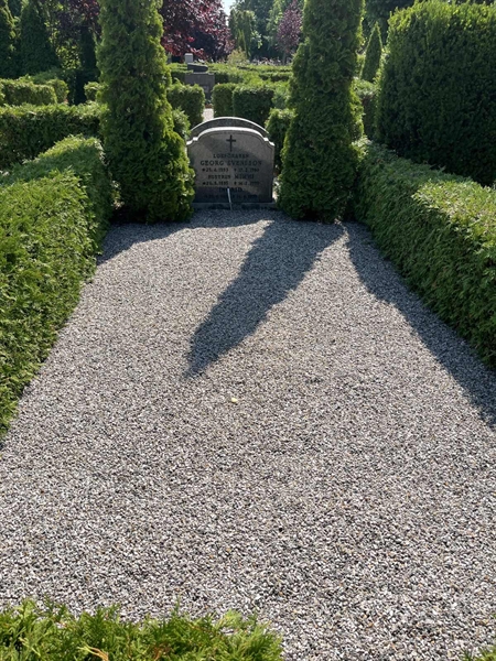 Grave number: NK VI    43
