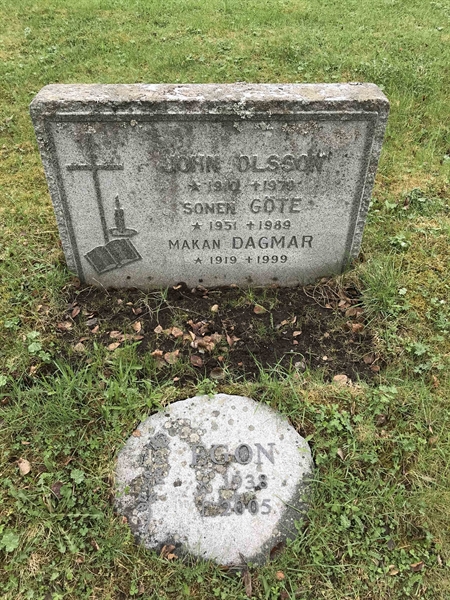 Grave number: UN K    66, 67