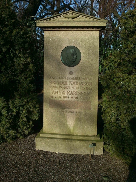 Grave number: Kg XII    39