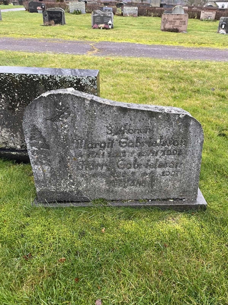 Grave number: Ärt 60 32    27+28