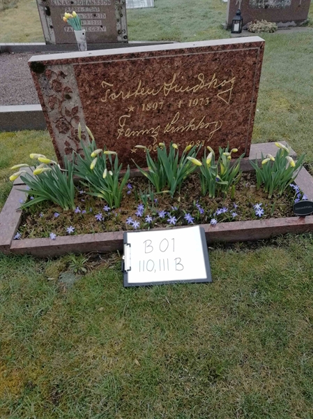 Grave number: B 01   110, 111