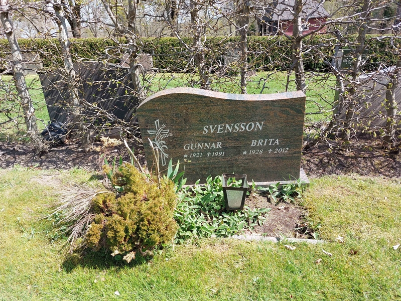 Grave number: HÖ 8   13, 14