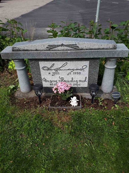 Hautatunnus: NK F C   112-113