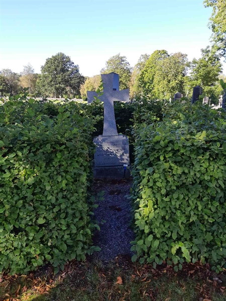 Hautatunnus: Fr 5   607-609