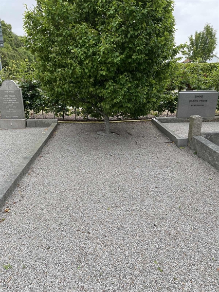 Grave number: NK IX   134