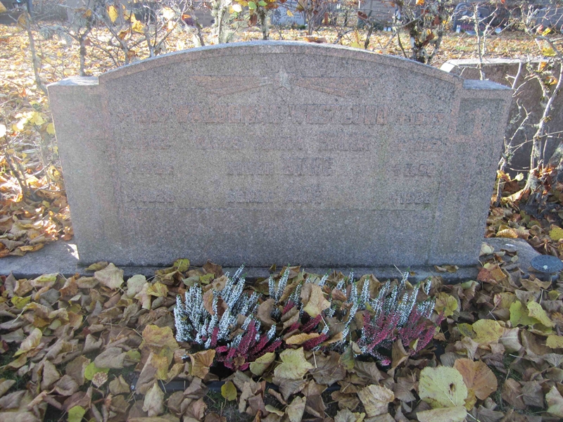 Grave number: 1 41D    67-70