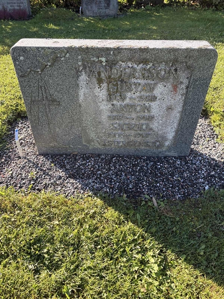 Grave number: 4 N NC    64-66