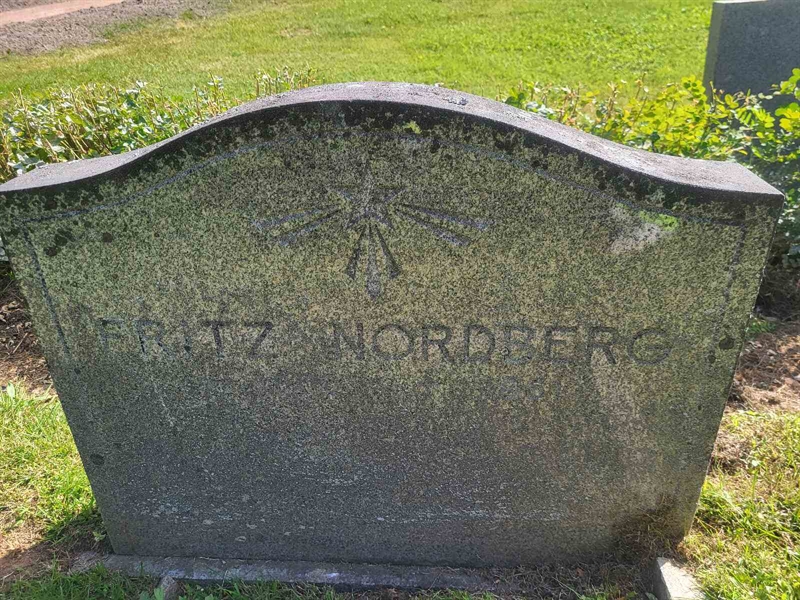 Grave number: 001 1   138