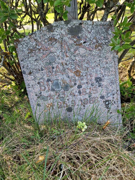 Grave number: 501 21 4180