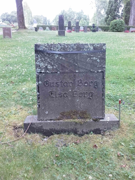 Grave number: NO 16   366