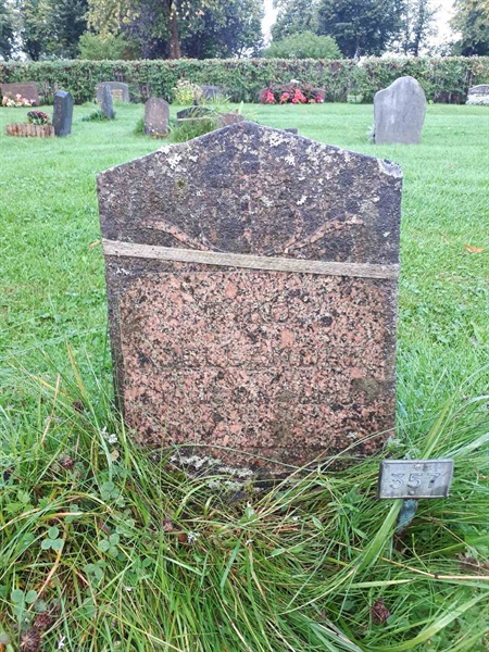 Gravnummer: NK A A   357