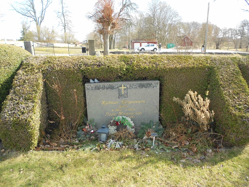 Grave number: V 26   126