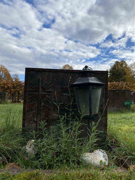 Gravnummer: 1 24    102