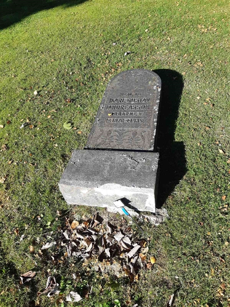 Gravnummer: Fr 7   585