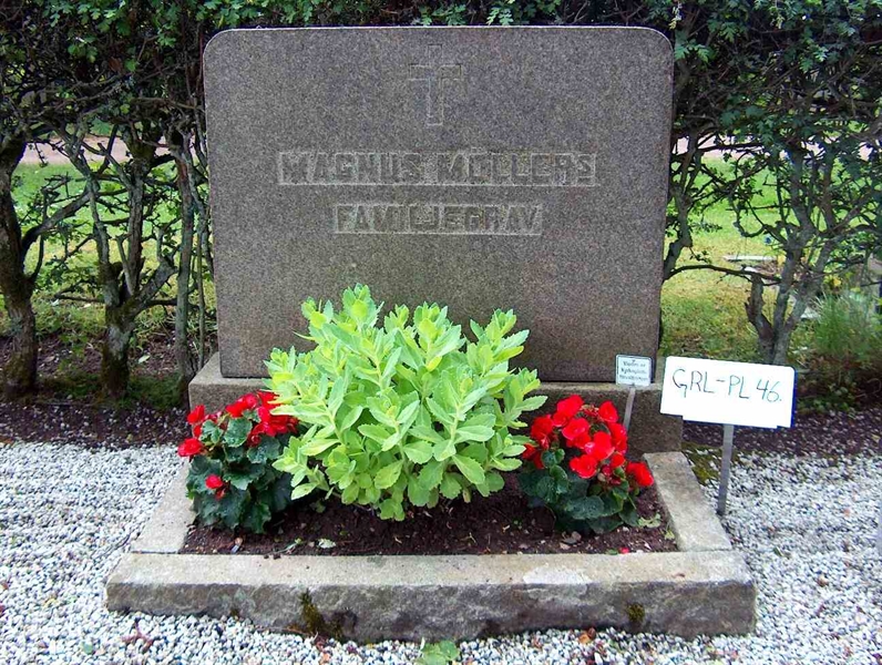 Grave number: HÖB GL.R    46
