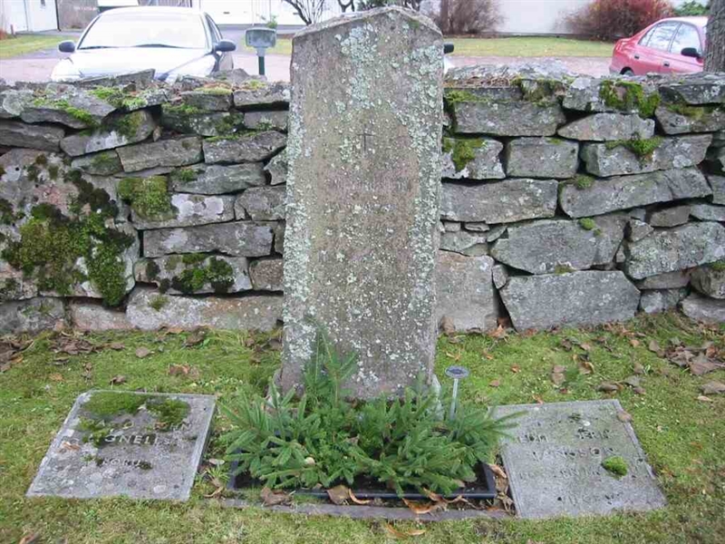 Grave number: KV B    1a-c