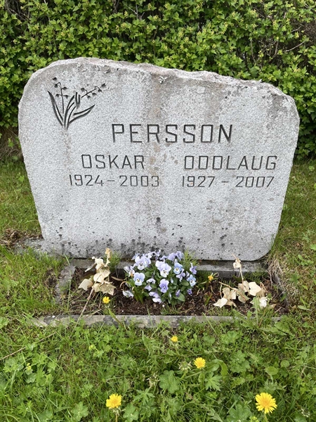 Grave number: DU ND    34, 35