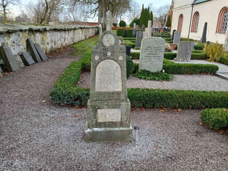 Grave number: NV D     26