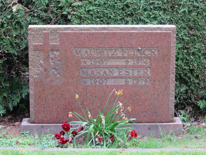 Grave number: HÖB 70E   118