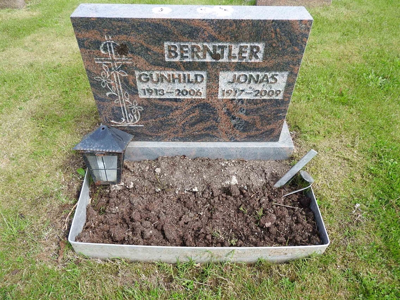 Gravnummer: BK T   171-172