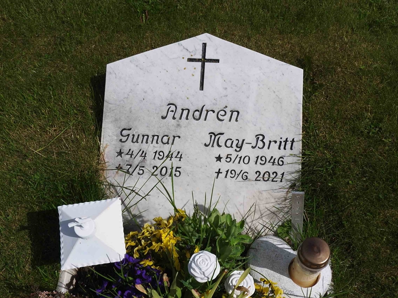 Gravnummer: BK T   197-198