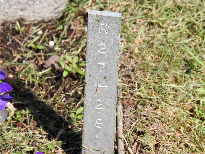 Gravnummer: BK R    27-28