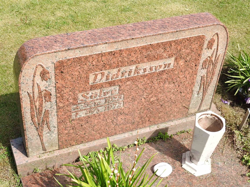 Gravnummer: BK R    61-62