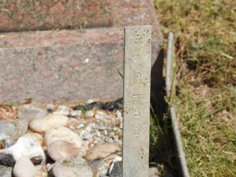 Gravnummer: BK R    49-50