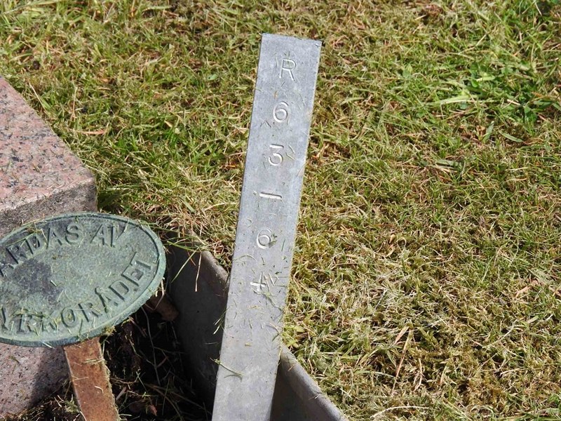 Gravnummer: BK R    63-64