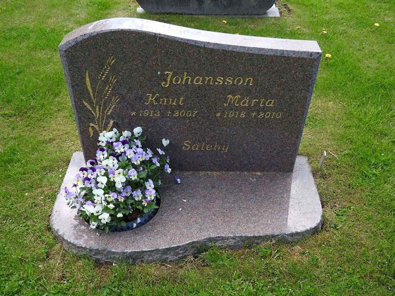 Gravnummer: BK S   123-124