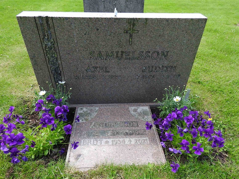 Gravnummer: BK S   119-120