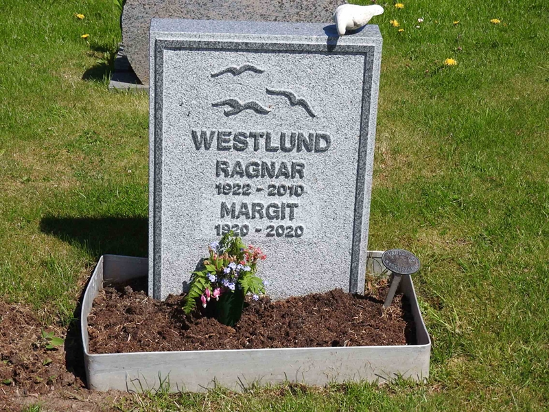 Gravnummer: BK S    11-12