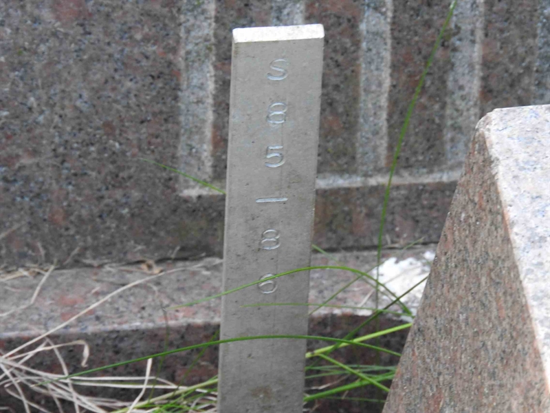 Gravnummer: BK S    85-86