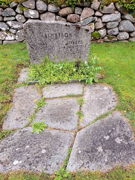 Grave number: RN 005  1153, 1154
