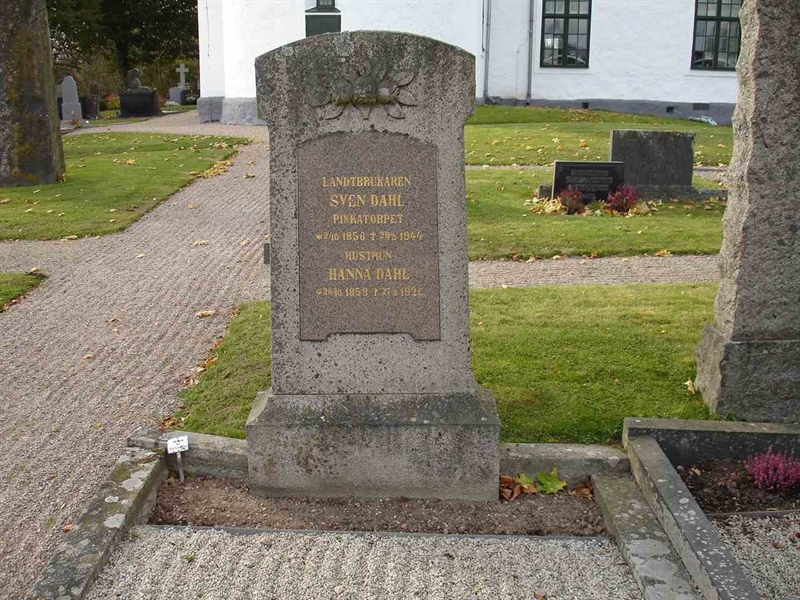 Grave number: FG E    30, 31