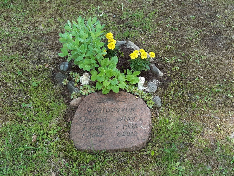 Grave number: KA 15   259