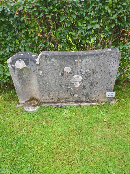 Grave number: 1 23   163-164