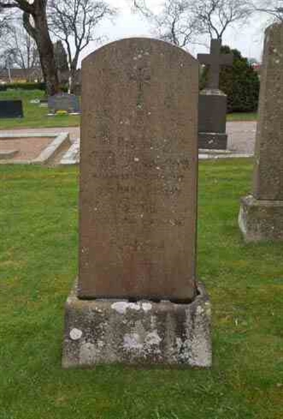 Grave number: SN G    30