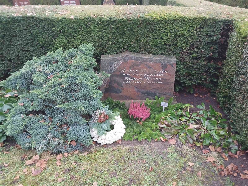 Grave number: FE E    53, 54