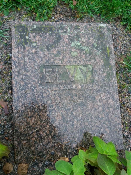 Grave number: 1 D    62b