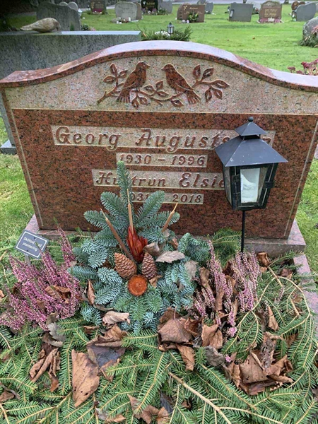 Grave number: GN 001  3118, 3119