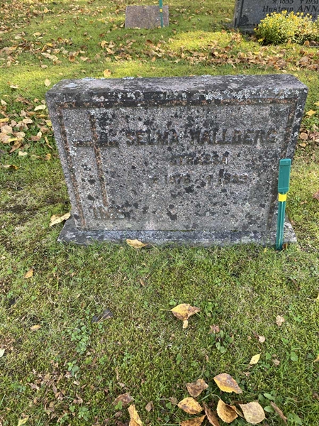 Grave number: 6 01 106