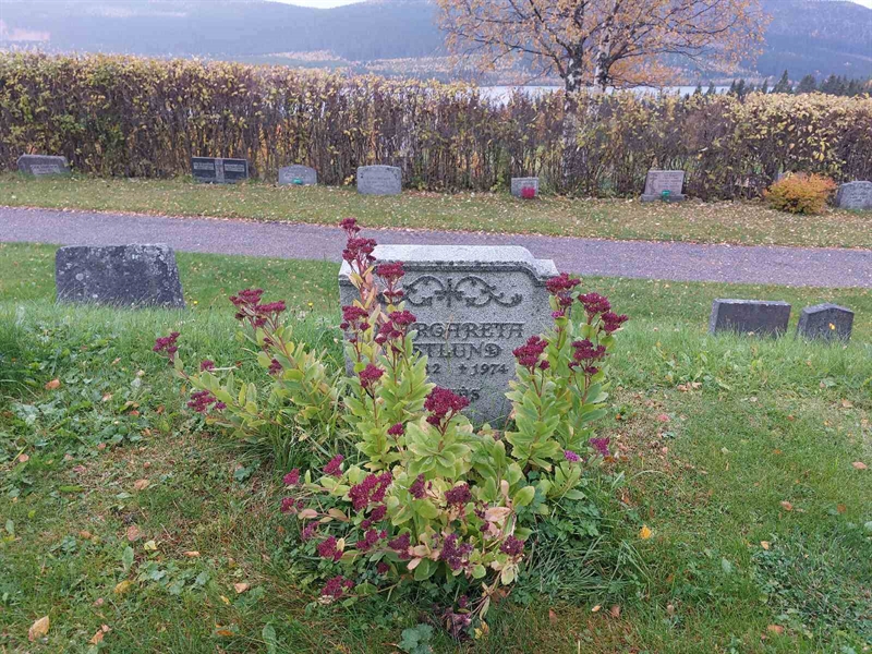 Grave number: NY H   157