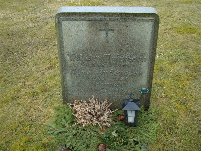 Grave number: BR C   120, 121