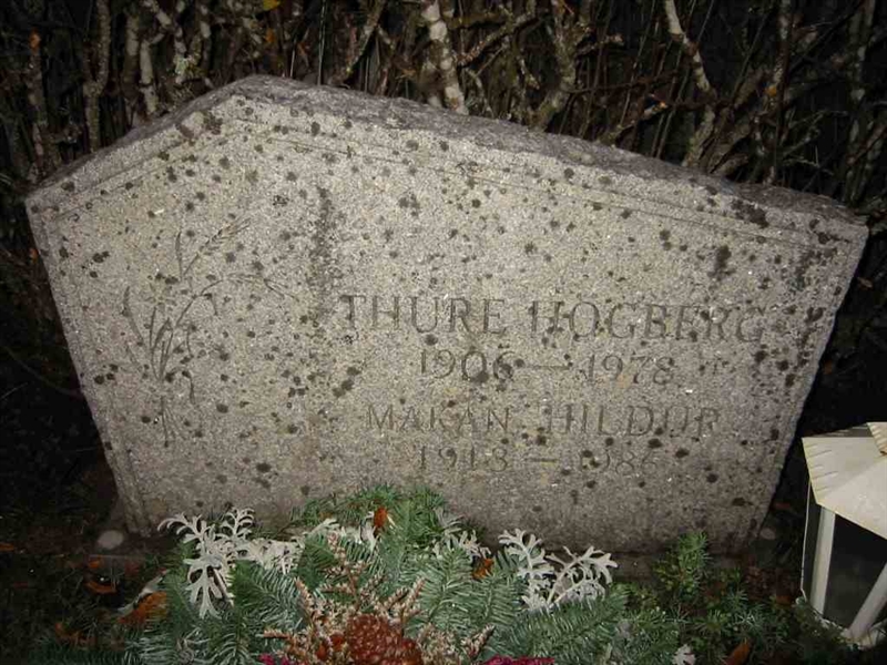 Grave number: KV 19    48-49