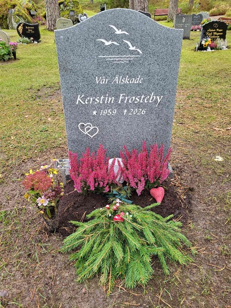 Grave number: H HA   184