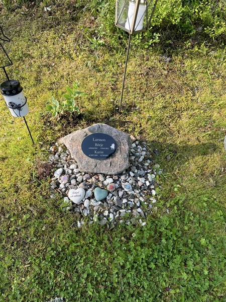 Grave number: R 5    38