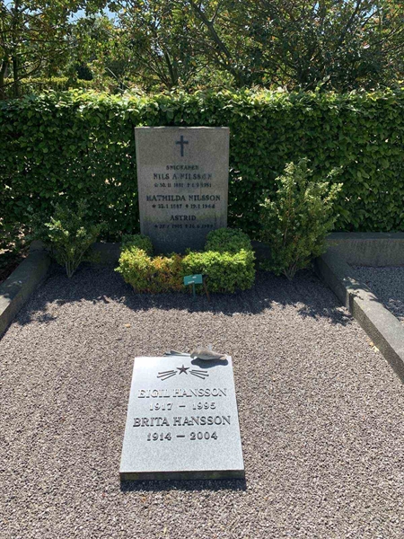 Grave number: NK I     5