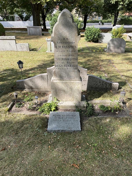 Grave number: Ö 03    27.A-B