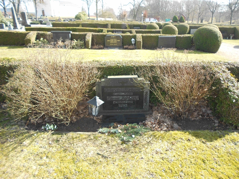 Grave number: V 18    63